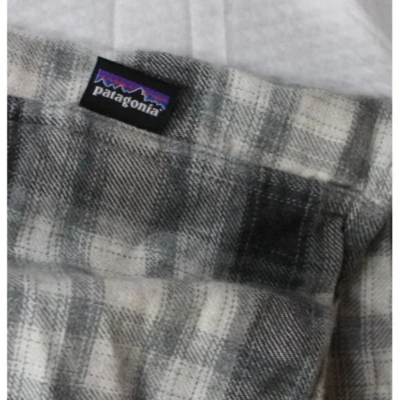 Patagonia Mens Organic Cotton Plaid Button-Up Shirt XXL Black & White - Picture 9 of 9